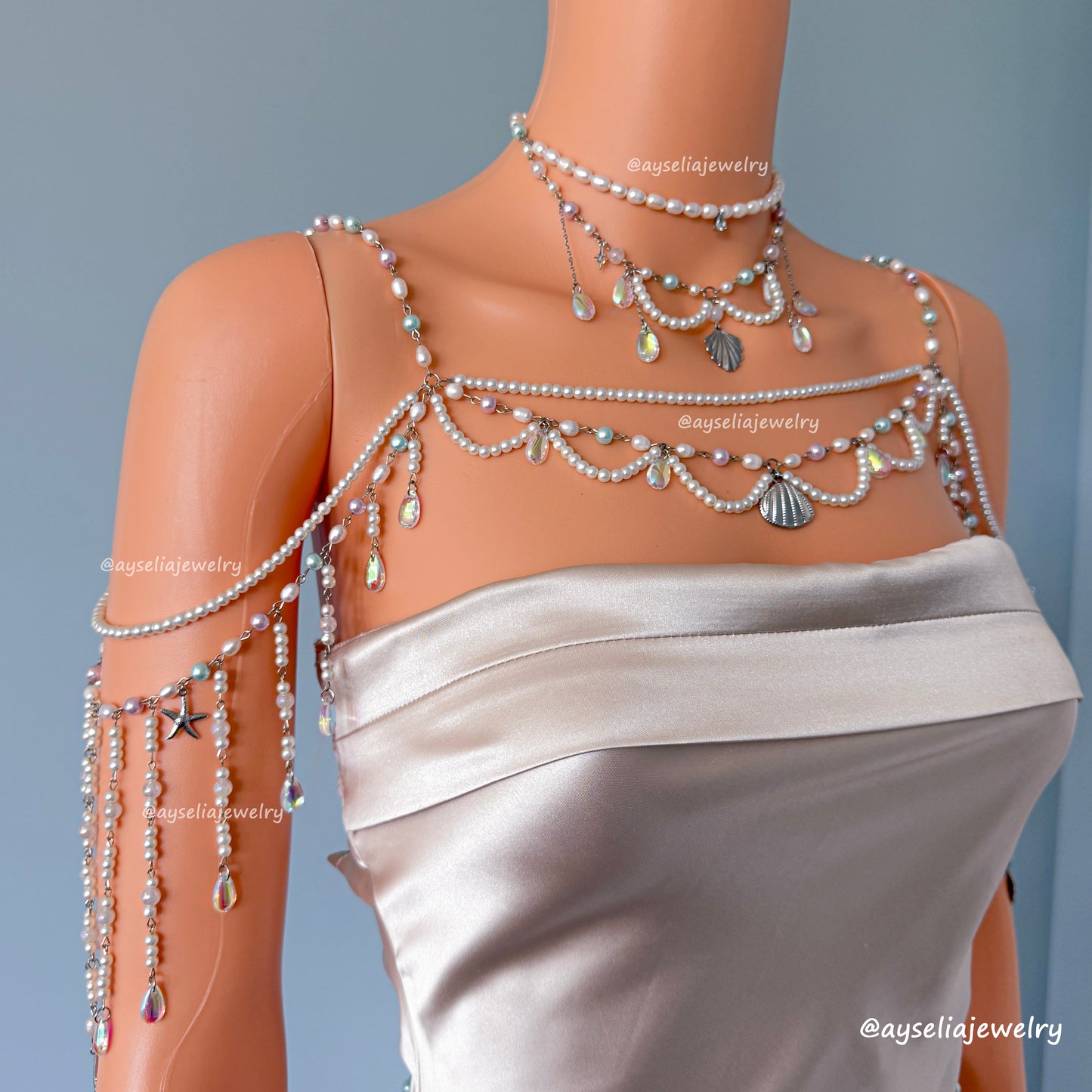 Pearlissa Shoulder Necklace