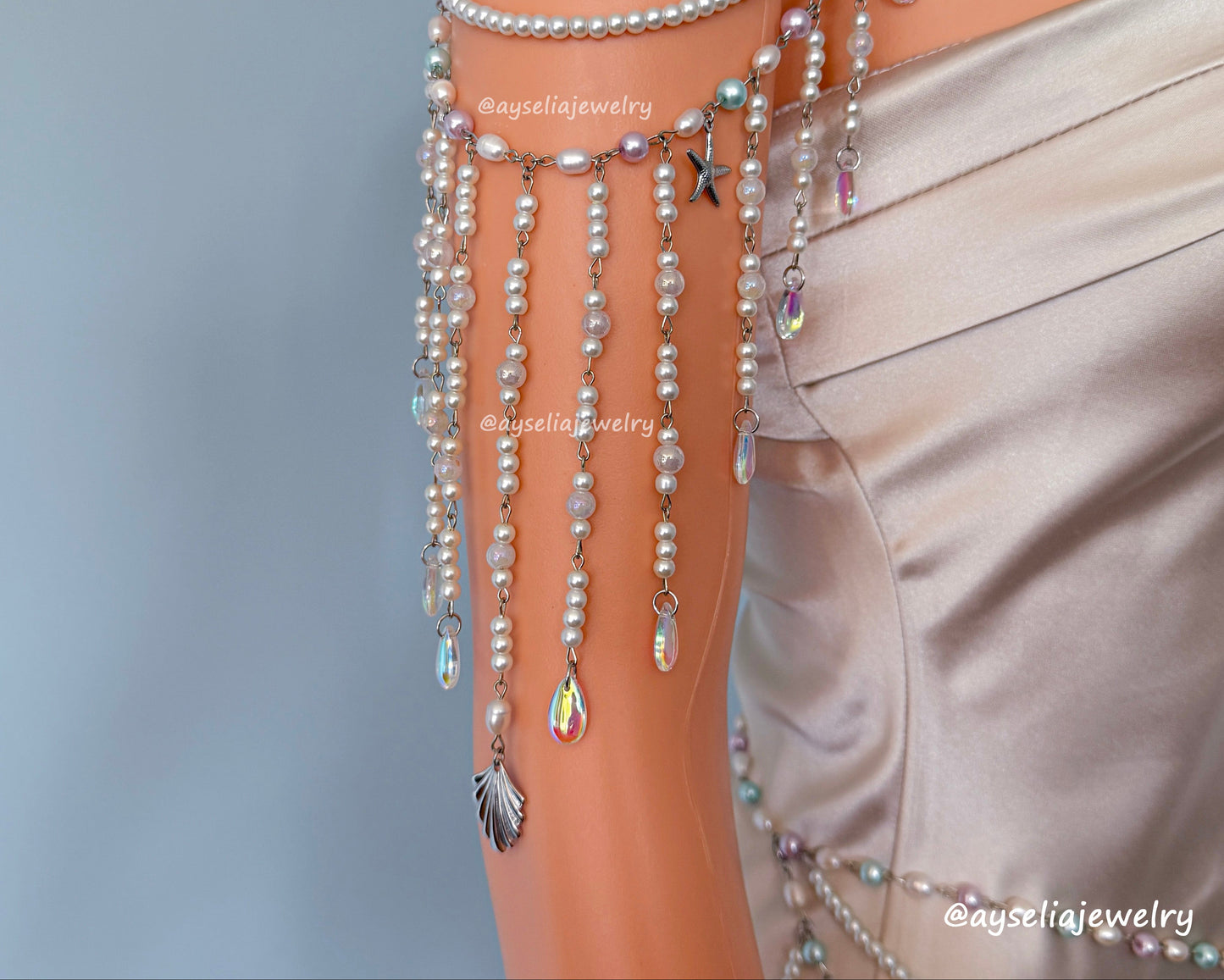 Pearlissa Shoulder Necklace