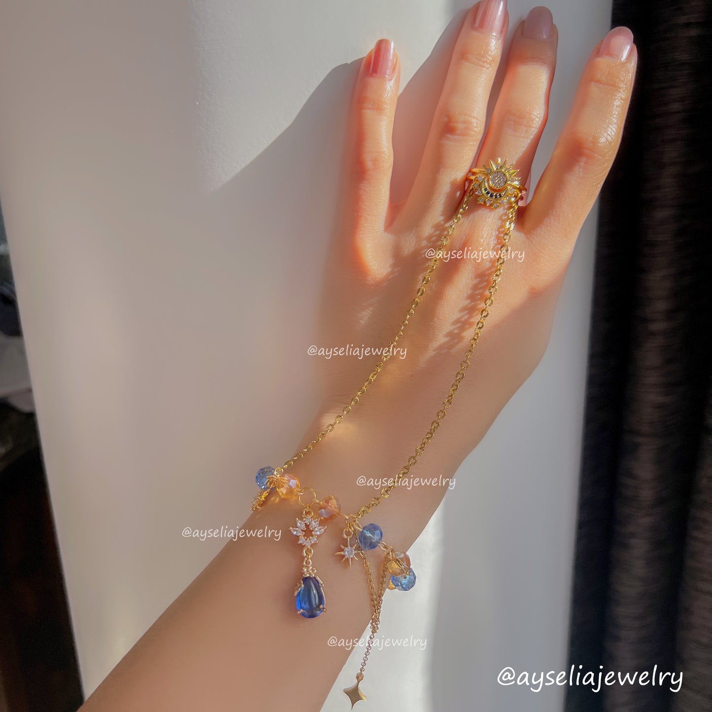 Asteria Hand Chain