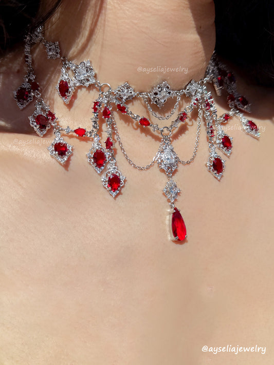 Ravessia Silver-Red Necklace