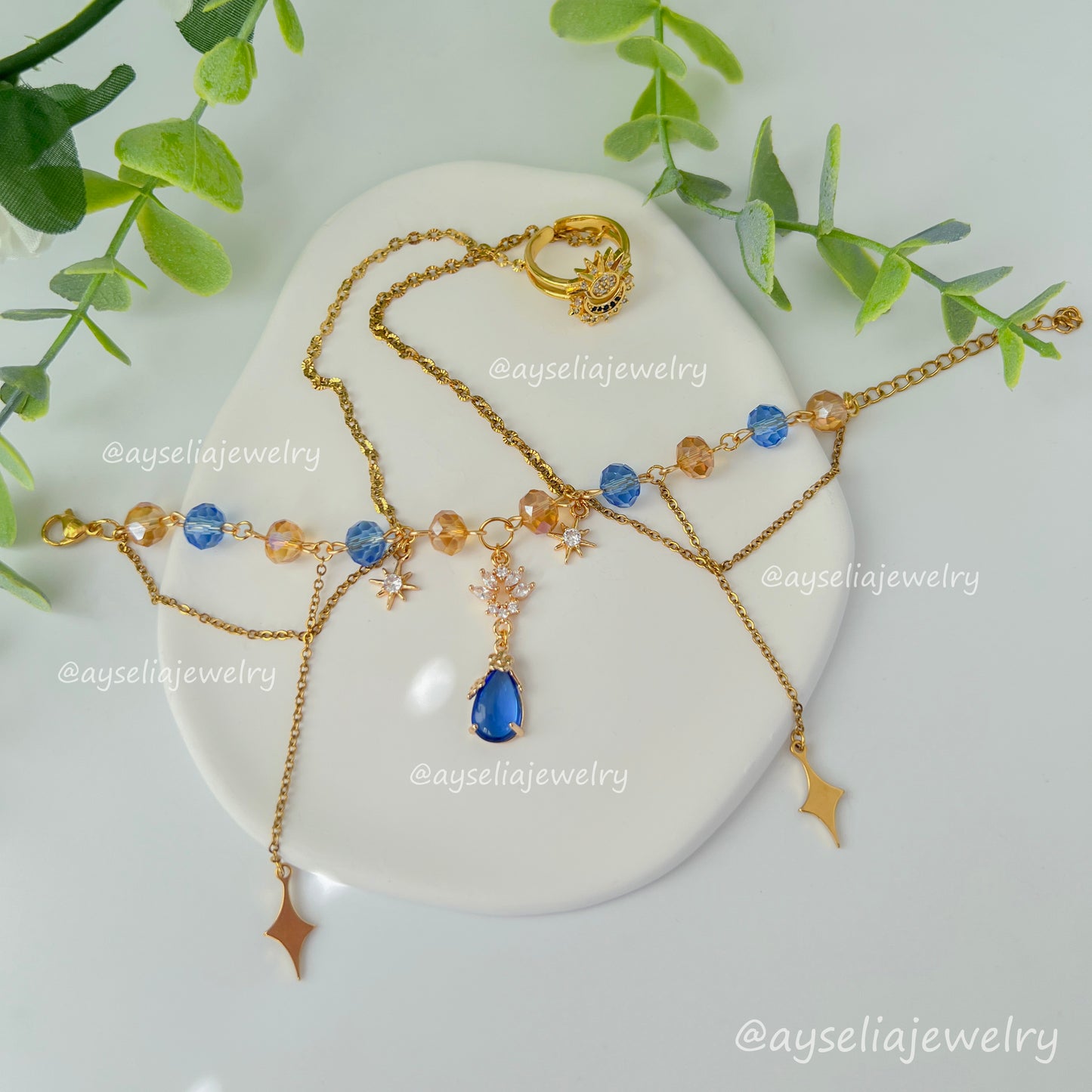 Asteria Hand Chain