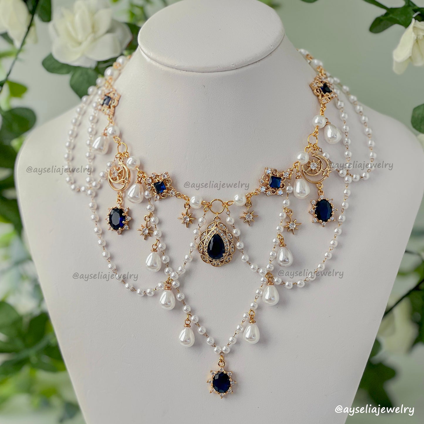 Lunaria Necklace