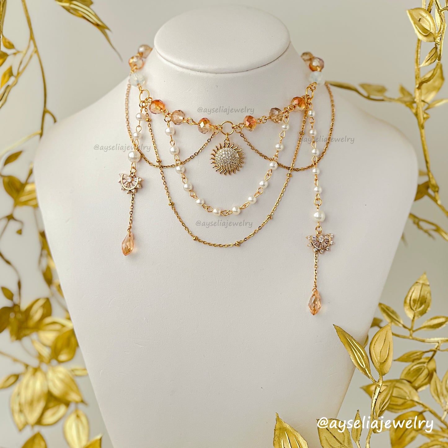 Solaria Necklace