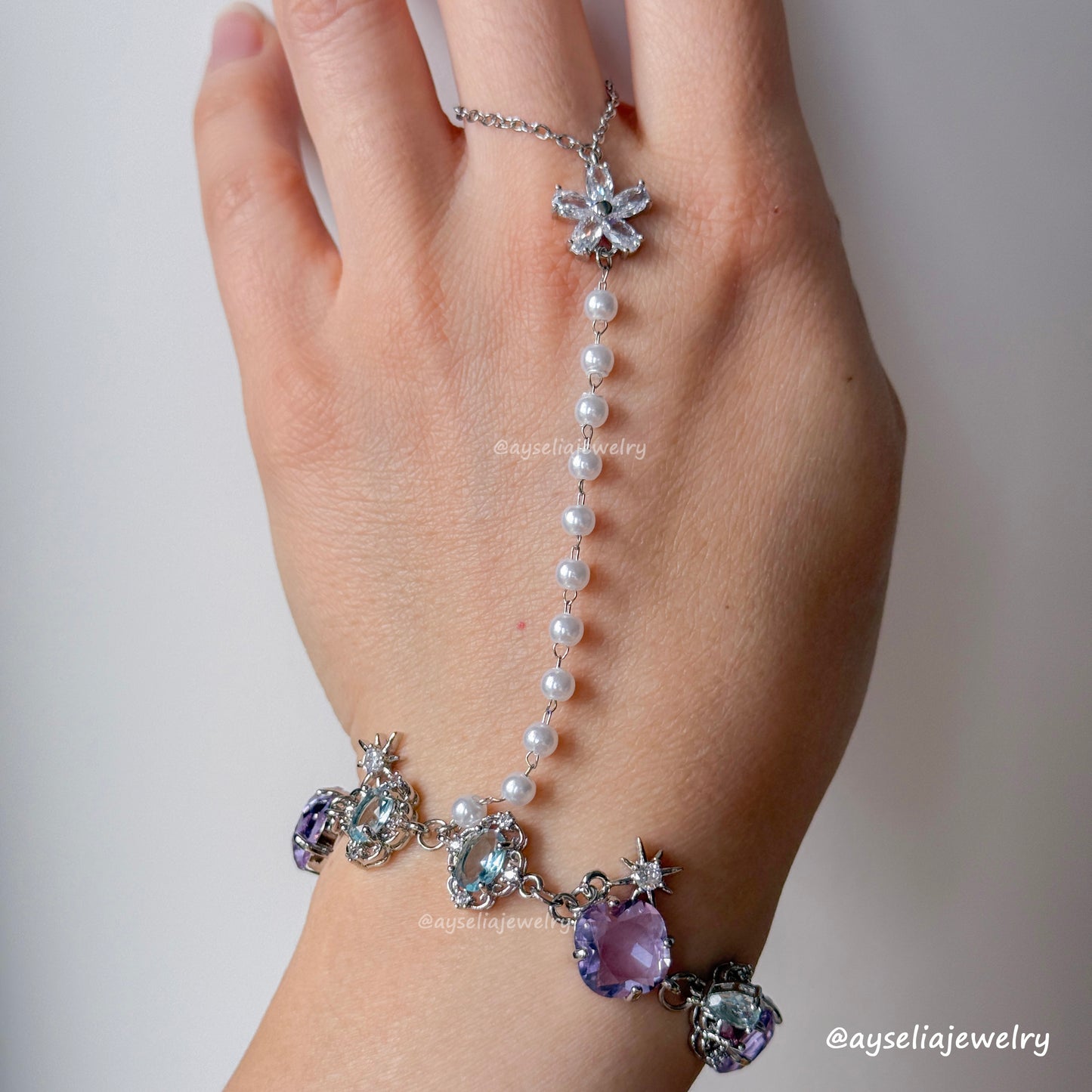 Auralyn Necklace