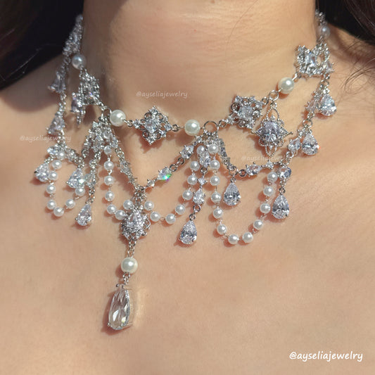 Ravessia Silver Pearly Jewelry Set