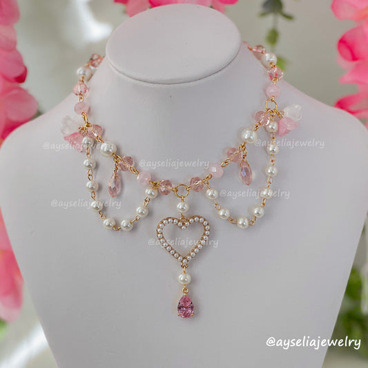 Beauty Queen Necklace