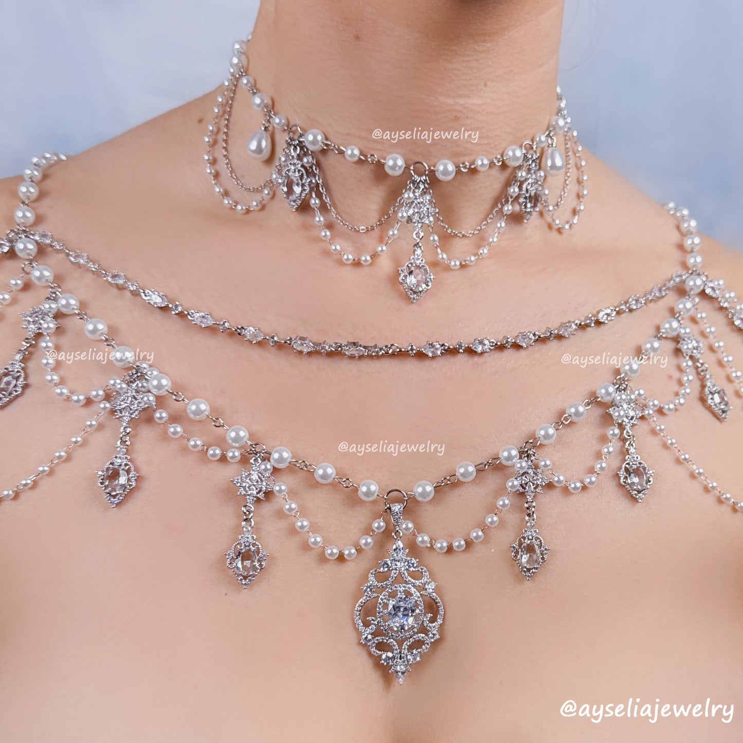 Elaura Shoulder Necklace