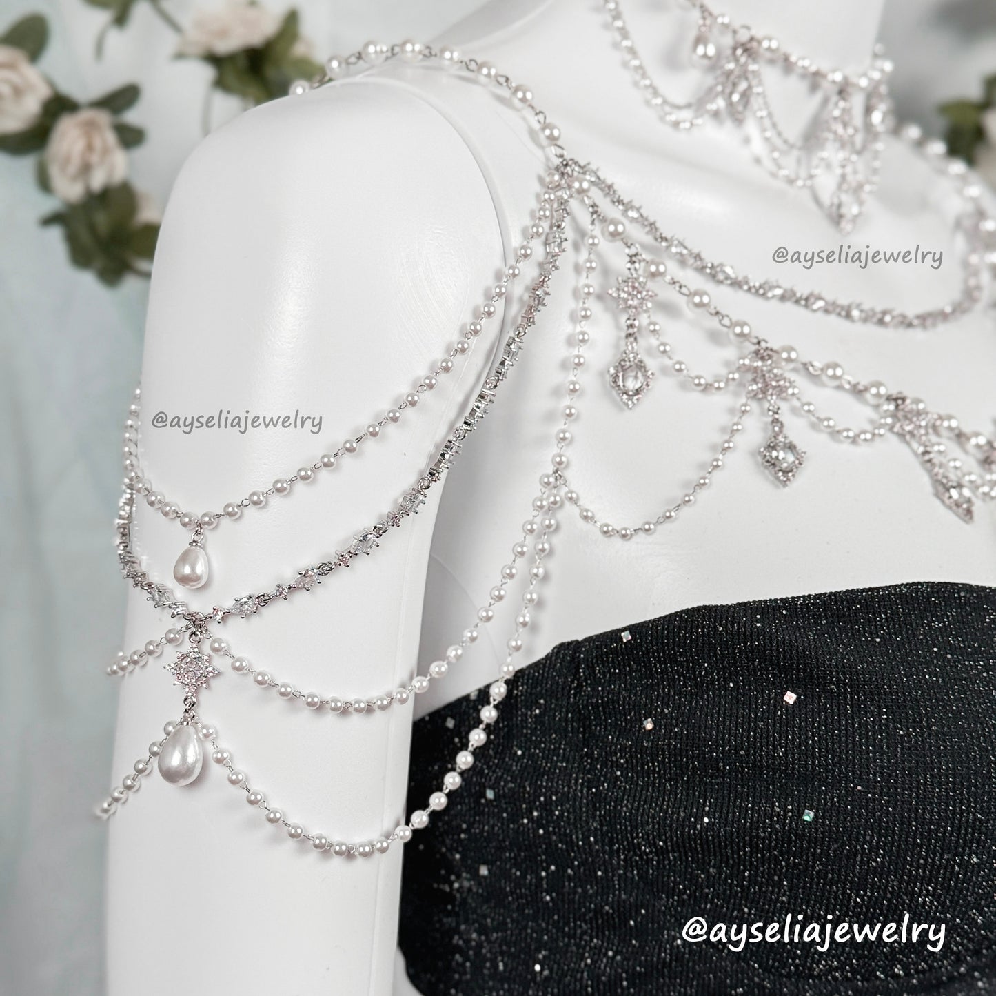 Elaura Shoulder Necklace