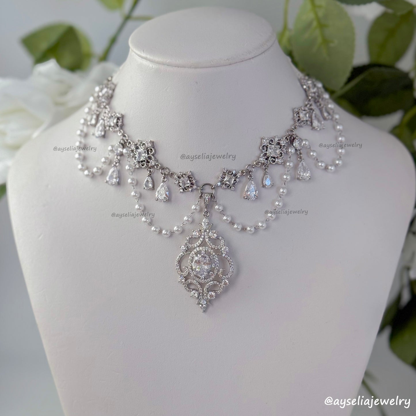 Lucella Silver Jewelry Set