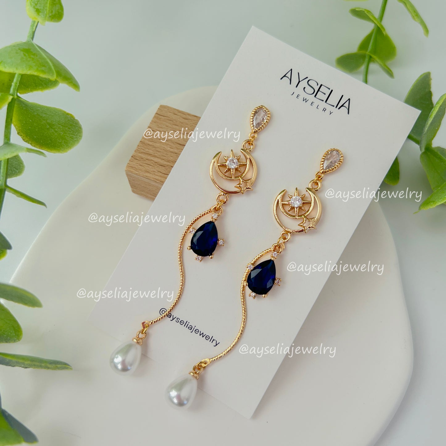 Lunaria Earrings