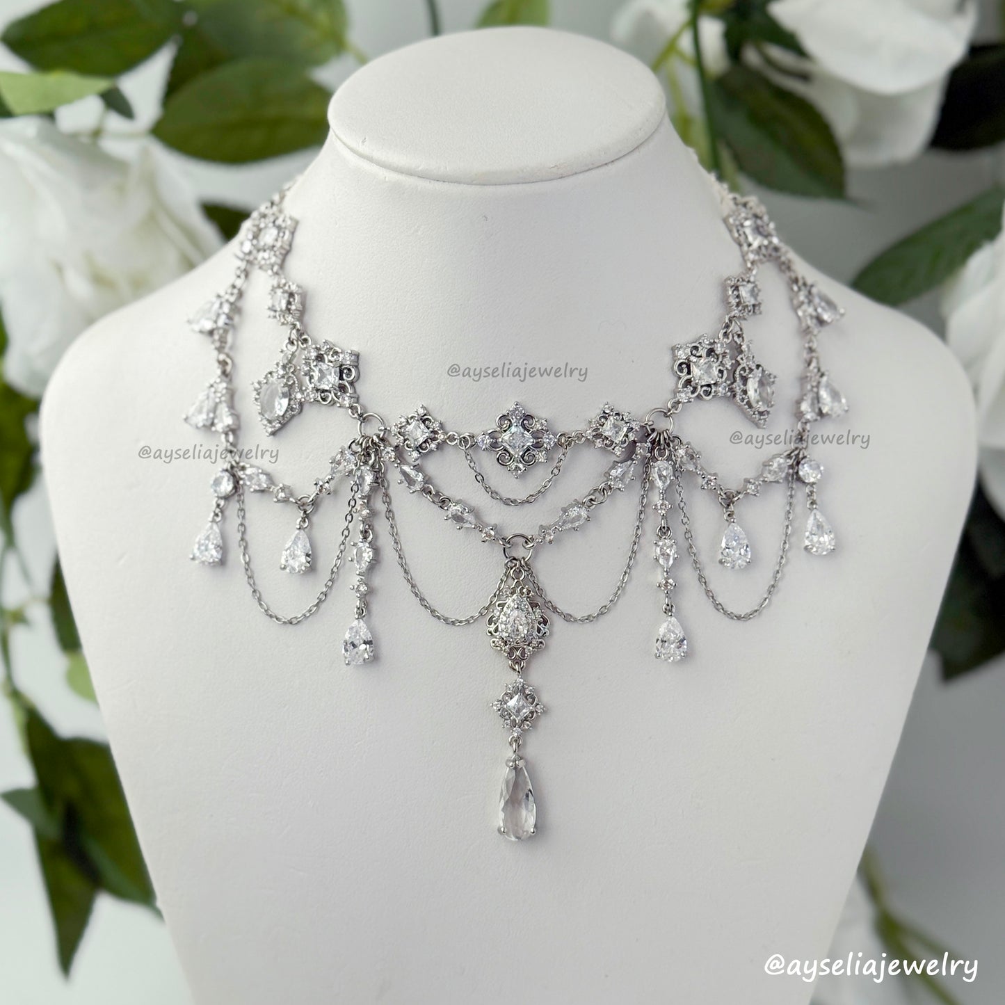 Ravessia Silver Jewelry Set