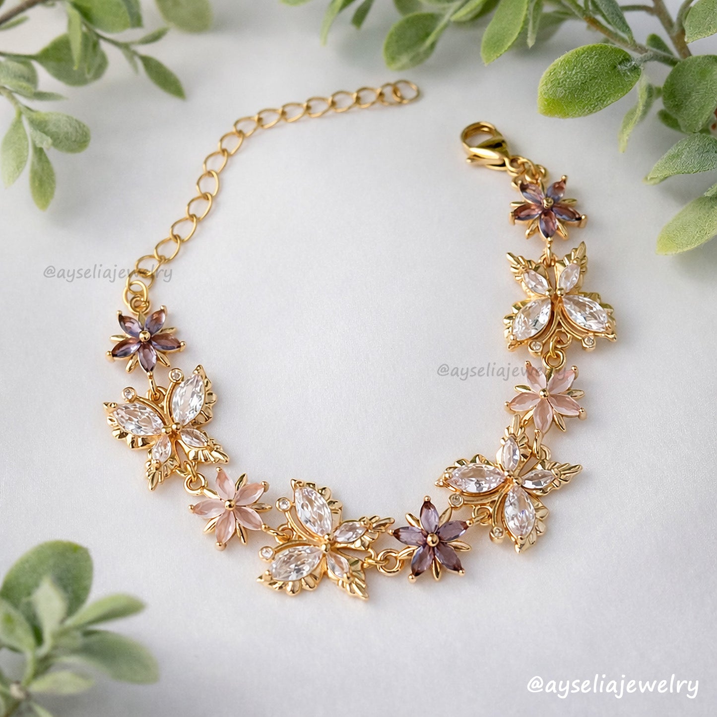 Sarelia Necklace